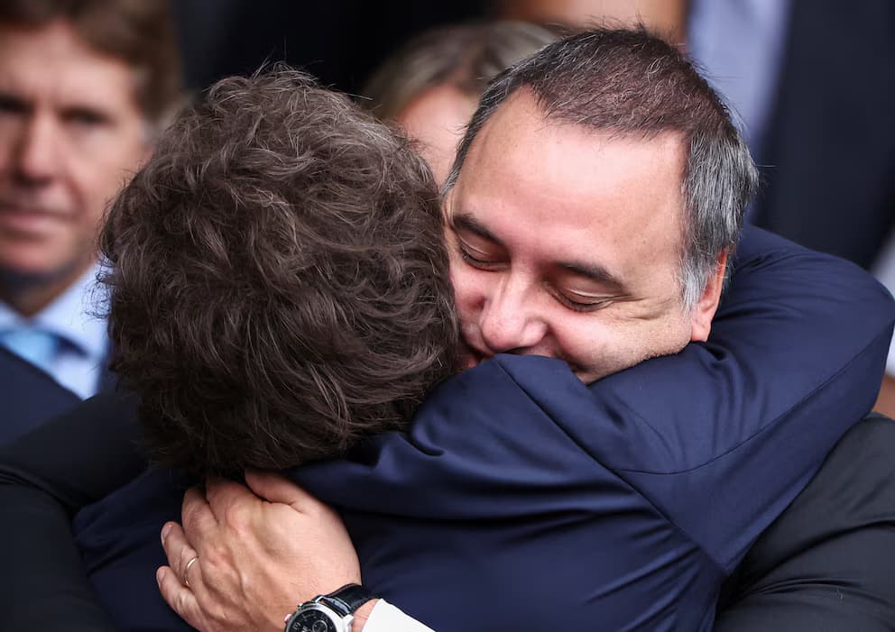 Milei respaldó a Adorni y confirmó que presentará su declaración jurada antes de fin de julio