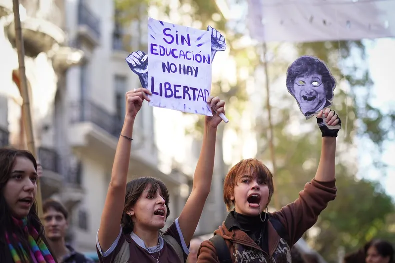 Masiva marcha universitaria en todo el país: reclaman al Gobierno el cumplimiento de la Ley de Financiamiento